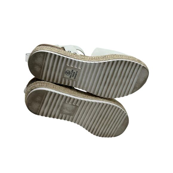 Soda Off White Wedge Open Toe Ankle Strap Sandals size 9 - Picture 10 of 10